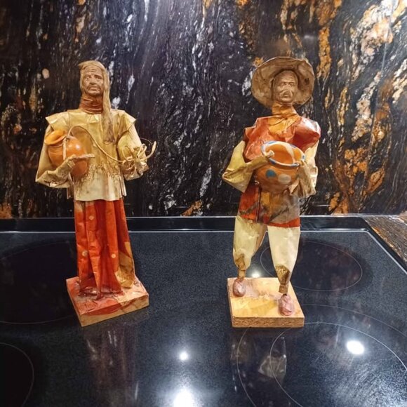 SET OF 2 HAND CRAFTED VINTAGE FIGURINES FROM MEXICO - Picture 1 of 6